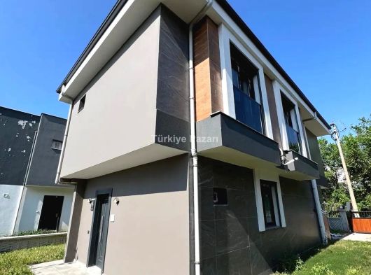 Aydın Kuşadası Güzelçamlı Mahallesi’nde 310 metre² arsa içerisinde net 125 metre² Villamız