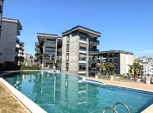 Kuşadası Değirmendere Mahallesi’nde Satılık 2+1 Daire