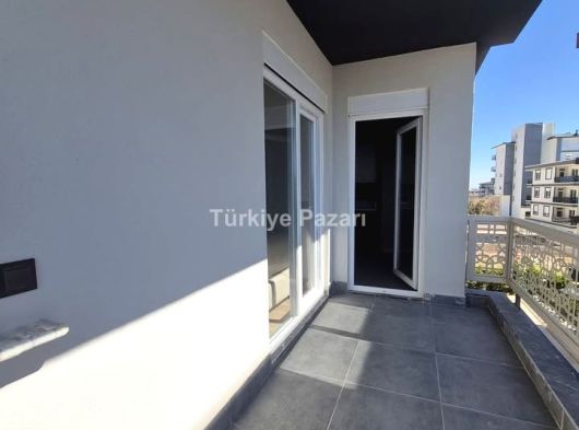 Antalya Kepez V.Esentepe 'de Havuzlu Sitede Sıfır 2+1 Daire