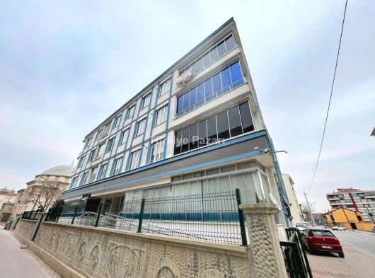 KELEBEKLER VADİSİ YAKINI BAĞIMSIZ SATILIK 4+1 TRİPLEX VİLLA