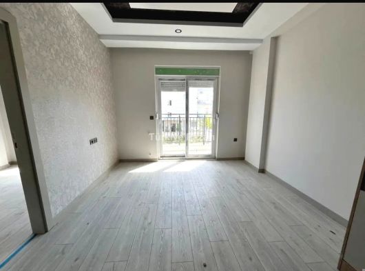HAVUZLU SIFIR KATTA SATILIK 1+1 Daire