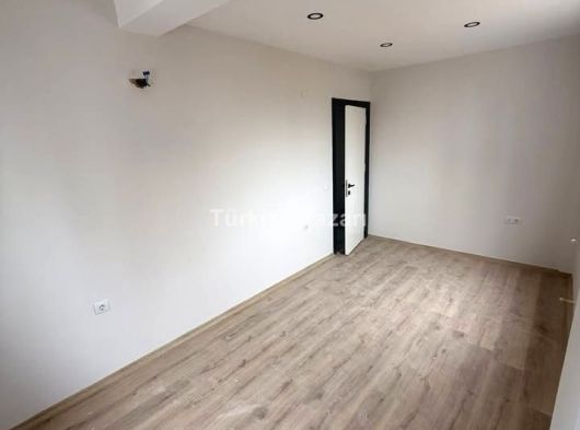 KATTA TEK SIFIR ASANSÖRLÜ HERŞEYİ AYRI 2+1 DAİRE