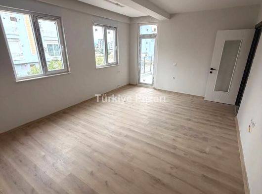 KATTA TEK SIFIR ASANSÖRLÜ HERŞEYİ AYRI 2+1 DAİRE