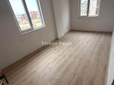 KATTA TEK SIFIR ASANSÖRLÜ HERŞEYİ AYRI 2+1 DAİRE