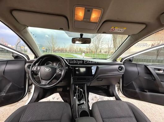 Toyota corolla ağır hasar kaytlı 2016 OTOMATİK 14.D4D