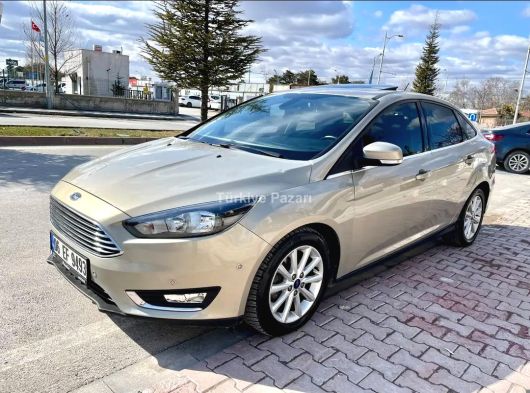 2017 FORD FOCUS