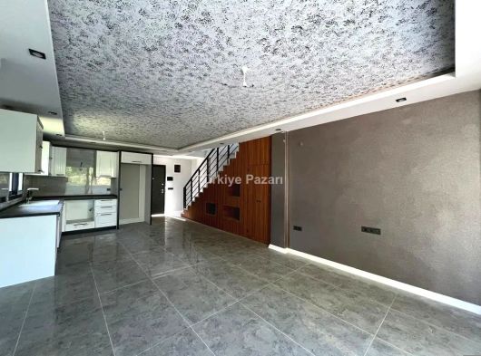 3 Yatak Odası 2 Banyo Ev