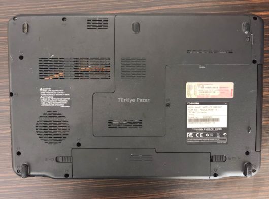 İLK SAHİBİNDEN TOSHİBA SATELLİTE C660 LAPTOP