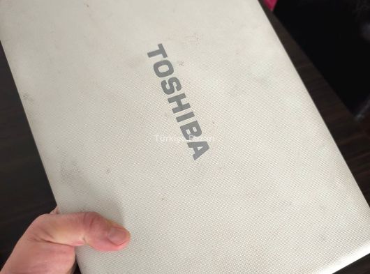 İLK SAHİBİNDEN TOSHİBA SATELLİTE C660 LAPTOP