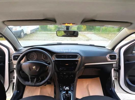Emsalsiz temizlikte 2015 model Pegeout 301 1.6 HDİ Active