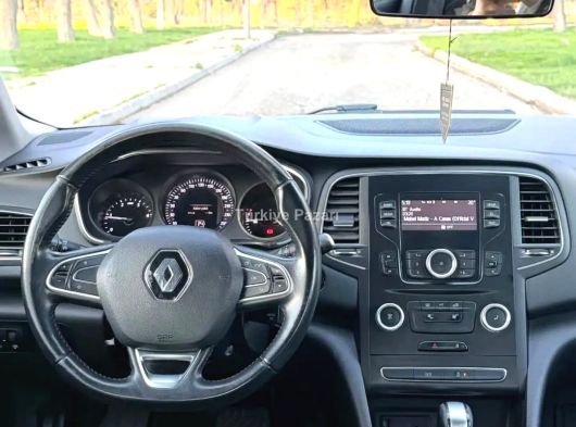ACİL ACİL 2019 MEGANE TOUCH 1.5 DİZEL İLK SAHİBİNDEN TRNİN EN UYGUNU 145 KM