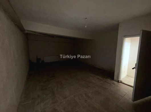 ACİLL FİYAT DÜŞTÜ KÖŞE BAŞI YÜKSEK KİRA GETİRİLİ 2 KATLI DÜKKAN
