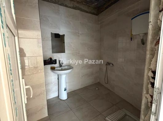 ACİLL FİYAT DÜŞTÜ KÖŞE BAŞI YÜKSEK KİRA GETİRİLİ 2 KATLI DÜKKAN