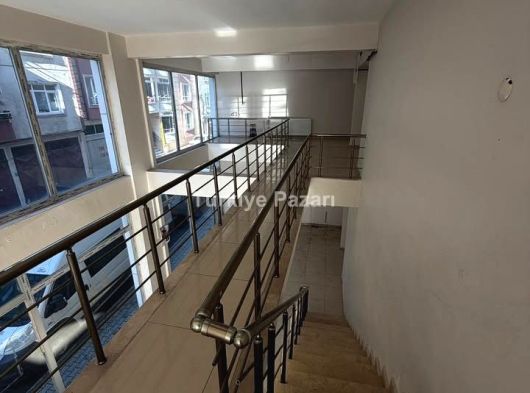 ACİLL FİYAT DÜŞTÜ KÖŞE BAŞI YÜKSEK KİRA GETİRİLİ 2 KATLI DÜKKAN