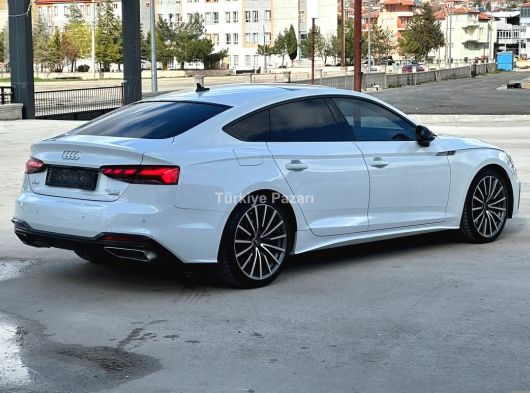 AUDİ 2022 MODEL A5 SPORTBACK 40 TDİ QUATTRO S LİNE 
