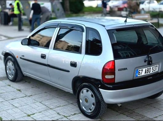 98 OPEL CORSA 1.4 SAFKAN BENZİNLİ EMSALSİZ TEMİZLİKTE
