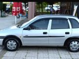 98 OPEL CORSA 1.4 SAFKAN BENZİNLİ EMSALSİZ TEMİZLİKTE