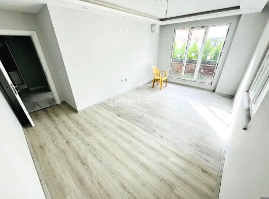 GÖMEÇ ÇAM SOKAKTA UYGUN FİYATA SATILIK 3+1 DAİRE