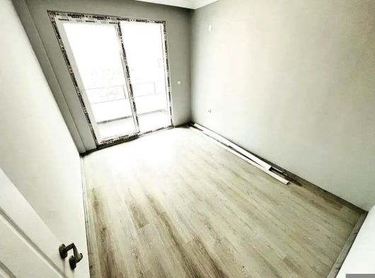 GÖMEÇ ÇAM SOKAKTA UYGUN FİYATA SATILIK 3+1 DAİRE