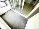 GÖMEÇ ÇAM SOKAKTA UYGUN FİYATA SATILIK 3+1 DAİRE