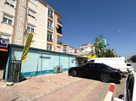 SATILIK 450M2 DÜKKAN DÜDEN BAŞI MAH ÖMER BUYRUKCU CADDESİNDE KÖŞE BAŞI