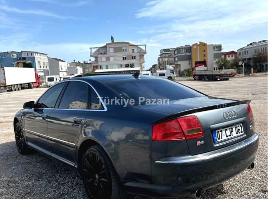 Audi A8 4.2