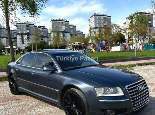 Audi A8 4.2