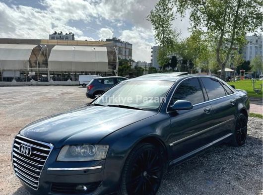 Audi A8 4.2