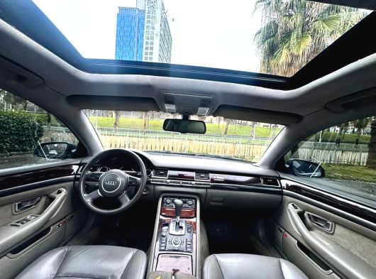 Audi A8 4.2
