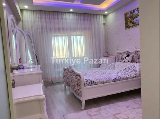 SATILIK 4.5+1 NET 225 METRE OTURUMA SAHİP İSKANLI HASARSIZ TÜM RESMİ KURUM KREDİLERİNE UYGUN DAİRE