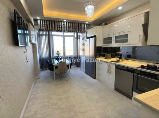 SATILIK 4.5+1 NET 225 METRE OTURUMA SAHİP İSKANLI HASARSIZ TÜM RESMİ KURUM KREDİLERİNE UYGUN DAİRE