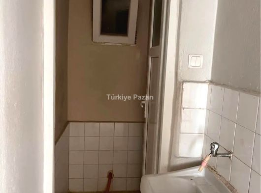 MANİSA ARDA MAH 3+1 ARA KAT GENİŞ SATILIK DAİRE