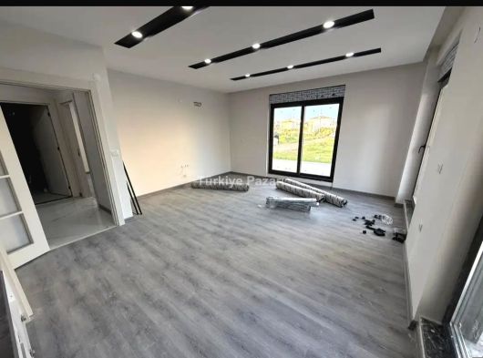 SATILIK 1+1 DAİRE DÖŞEMALTI YENİKÖY MAH ÇOK GENİŞ FERAH DAİRE