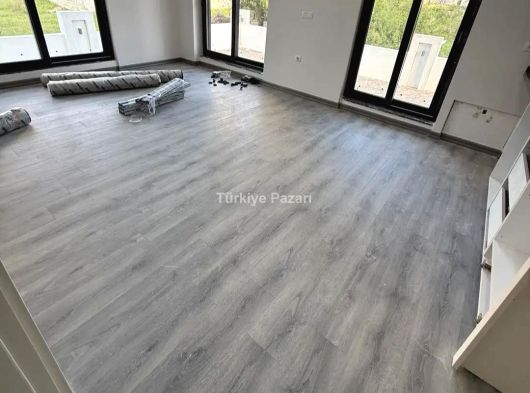SATILIK 1+1 DAİRE DÖŞEMALTI YENİKÖY MAH ÇOK GENİŞ FERAH DAİRE