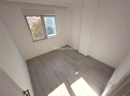 AYANOĞLU TRAMVAY DİBİ 2. KAT ASANSÖRSÜZ 1+1 ABD MUTFAK KİRALIK DAİRE