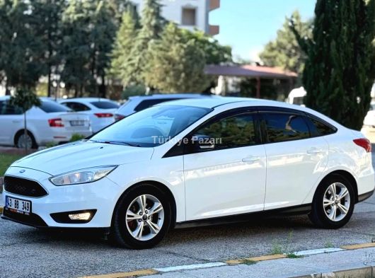 2015 Focus stile paket en dolusu