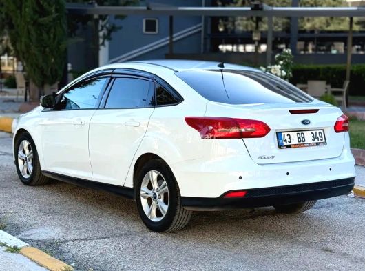2015 Focus stile paket en dolusu