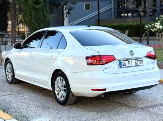 2014 15 çıkışlı yeni kasa 190 binde jetta