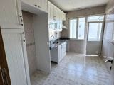 ZAFER MAH. MEKKE CAMİ CİVARI ARA KAT 2+1 DAİRE AYRI WC BALKONLU