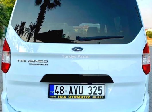 SAHİBİNDEN DOKTORDAN 2022 MODEL 1.5 DİZEL OTOMOBİL RUHSATLI
