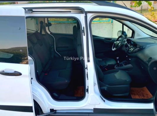 SAHİBİNDEN DOKTORDAN 2022 MODEL 1.5 DİZEL OTOMOBİL RUHSATLI