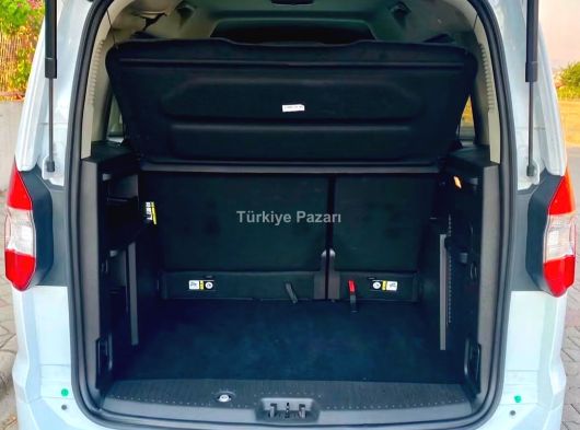 SAHİBİNDEN DOKTORDAN 2022 MODEL 1.5 DİZEL OTOMOBİL RUHSATLI