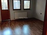 BURSA SETBAŞI ÜZERİ İPEKÇİLİK CADDESİNDE 65 M2 1+1 DOĞALGAZ KOMBİLİ BAKIMLI KİRALIK DAİRE