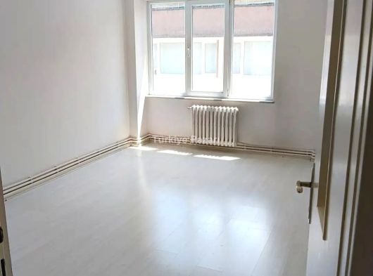 BURSA OSMANGAZİ HEYKEL'DE 110 M2 3+1 DOĞALGAZ KOMBİLİ BALKONLU KİRALIK ARA KAT DAİRE