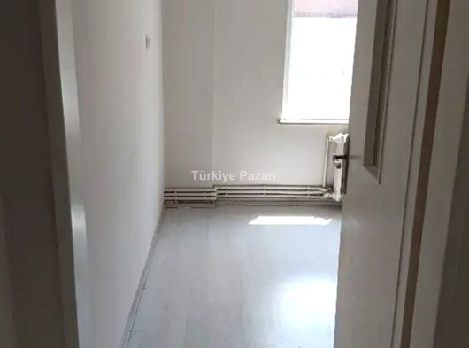 BURSA OSMANGAZİ HEYKEL'DE 110 M2 3+1 DOĞALGAZ KOMBİLİ BALKONLU KİRALIK ARA KAT DAİRE