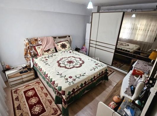 BURSA SETBAŞI ÜZERİNDE KAT MÜLKİYETLİ 3+1 120 M2 SATILIK ARA KAT DAİRE