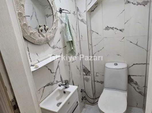 BURSA SETBAŞI ÜZERİNDE KAT MÜLKİYETLİ 3+1 120 M2 SATILIK ARA KAT DAİRE