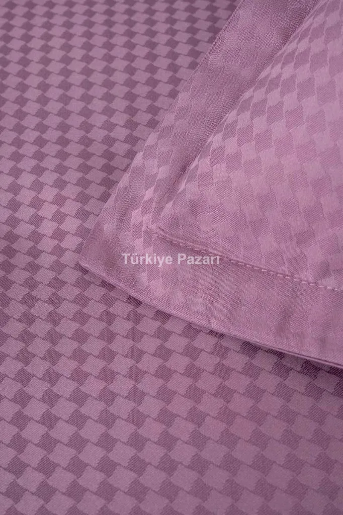 Jakarlı Saten Çift Kişilik Nev Takımı Dıamond Puce