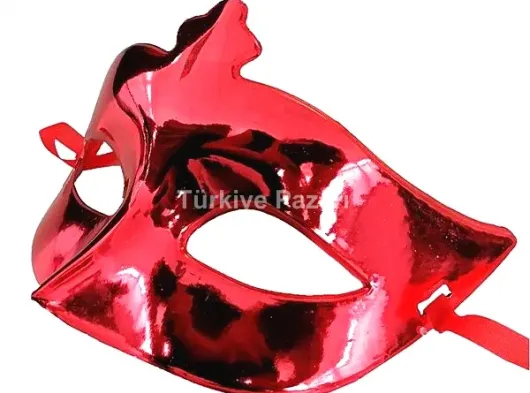 Kırmızı Renk Kostüm Partisi Ekstra Parlak B Maskesi 15x10 cm