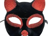 Uzun Kulaklı Kırmızı Lüks Tavşan Maskesi